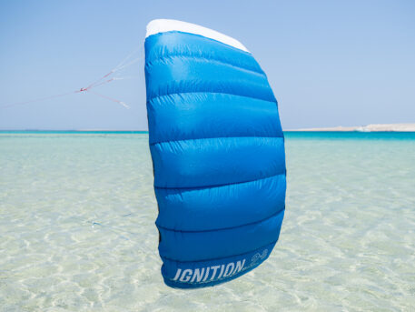 Ozone Ignition V3 Kiteboarding 3-Line Trainer Kite with Bar